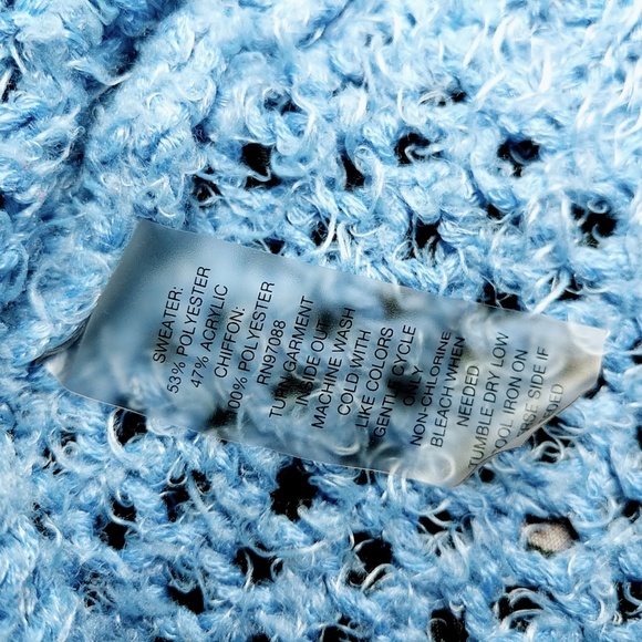 Dalia open knit sweater with bowtie closure size M - Picture 2 of 5